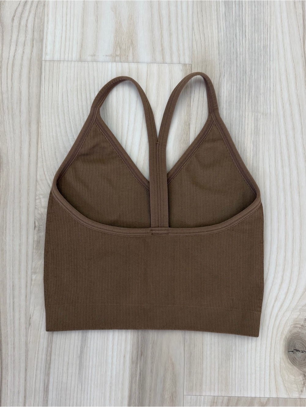 Set Active Ribbed V Top - Picture 2 of 4